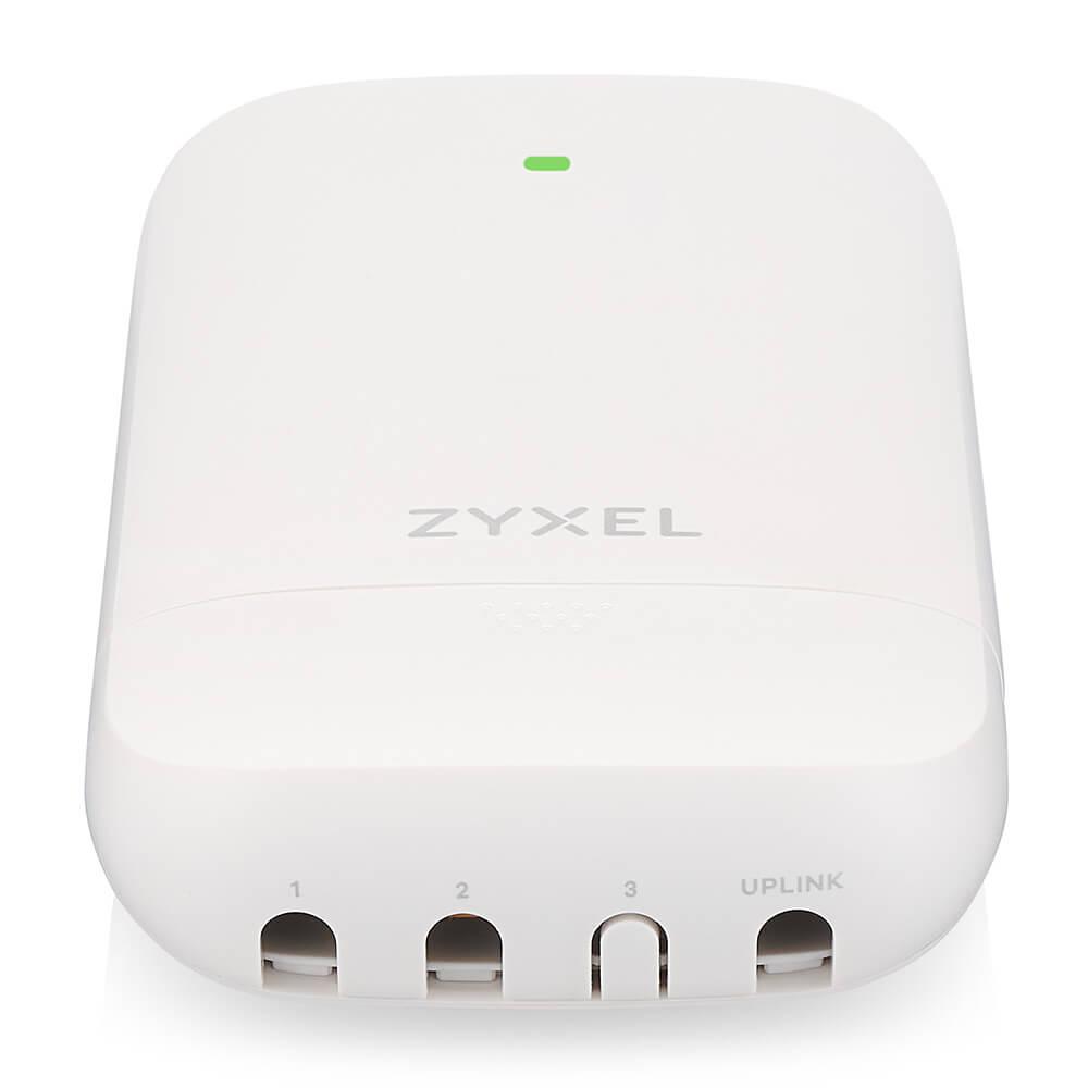 Zyxel PoE12-3PD, 4 x 1Gb port PoE extender. 45W PoE - imagine 3